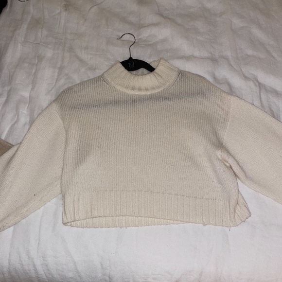 Aritzia Sweaters - Aritzia Wilfred Free Harper Sweater XS Cream